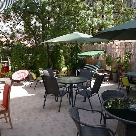 Guest House Golden Coin Ni Екстериор снимка