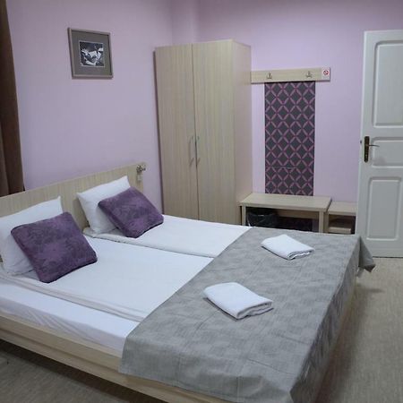Guest House Golden Coin Ni Екстериор снимка