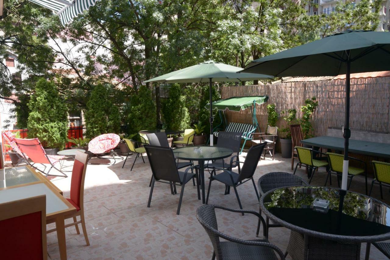 Guest House Golden Coin Ni Екстериор снимка