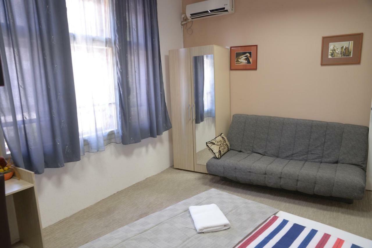 Guest House Golden Coin Ni Екстериор снимка