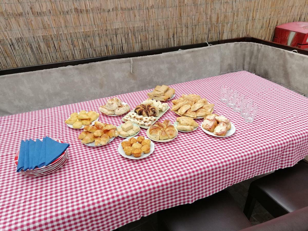 Guest House Golden Coin Ni Екстериор снимка