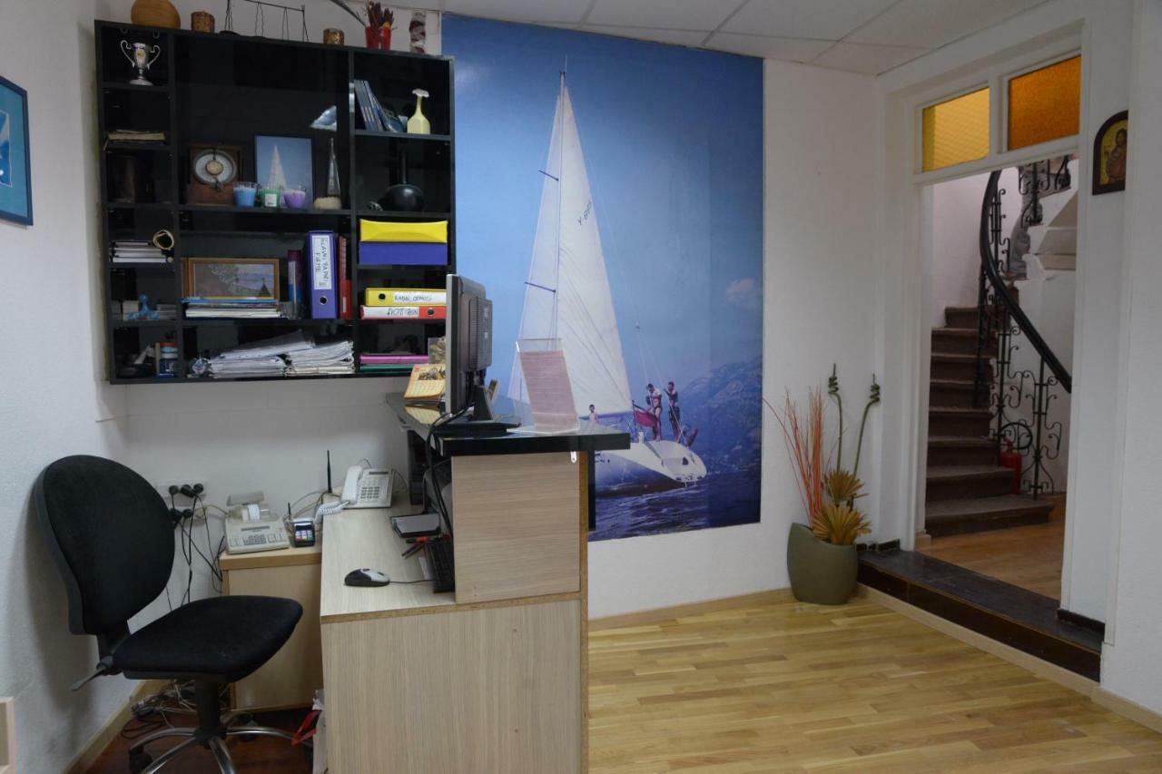 Guest House Golden Coin Ni Екстериор снимка
