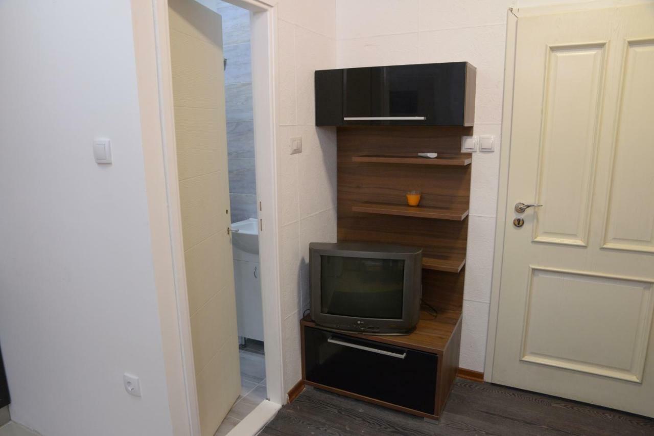 Guest House Golden Coin Ni Екстериор снимка