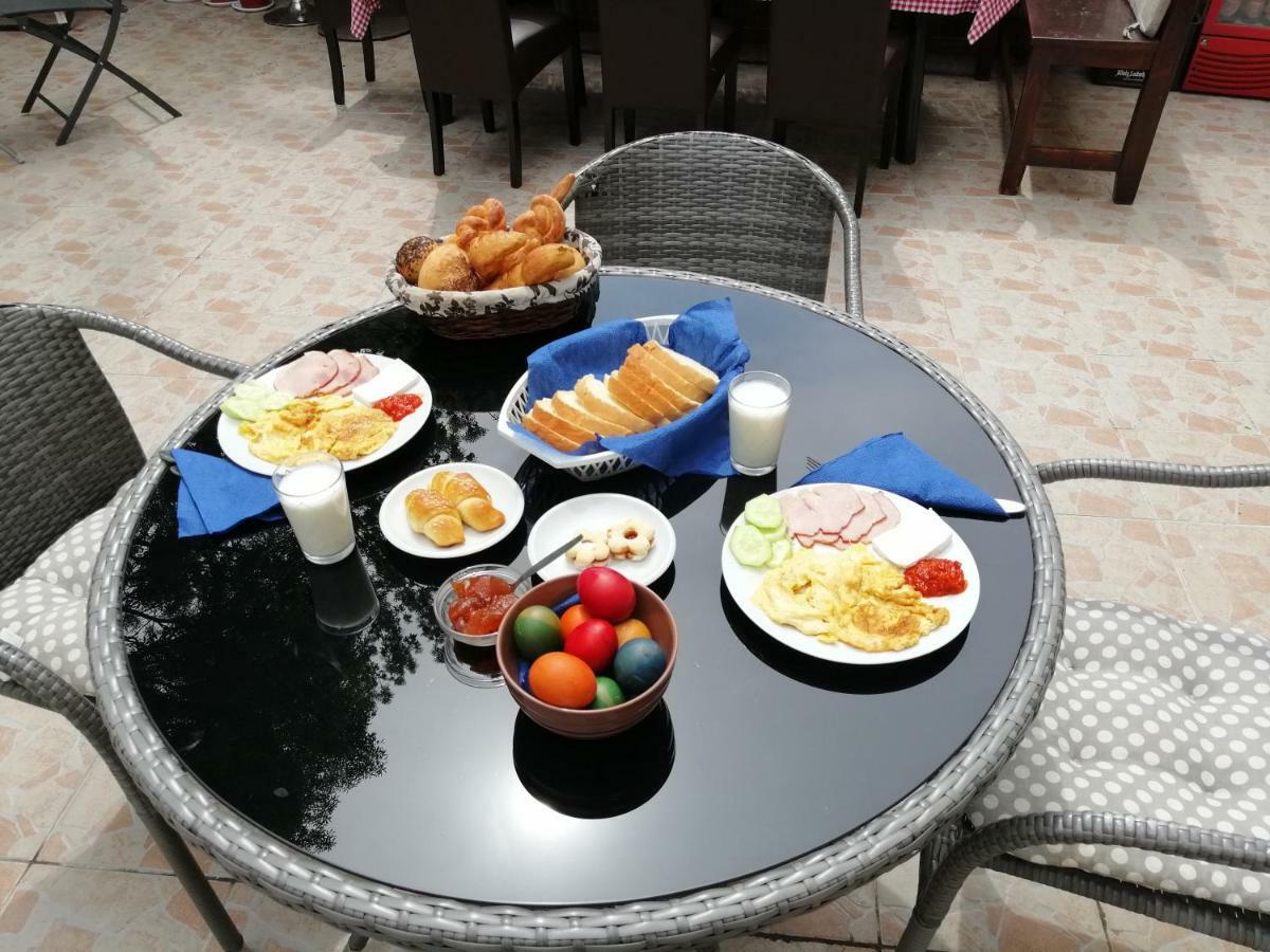 Guest House Golden Coin Ni Екстериор снимка