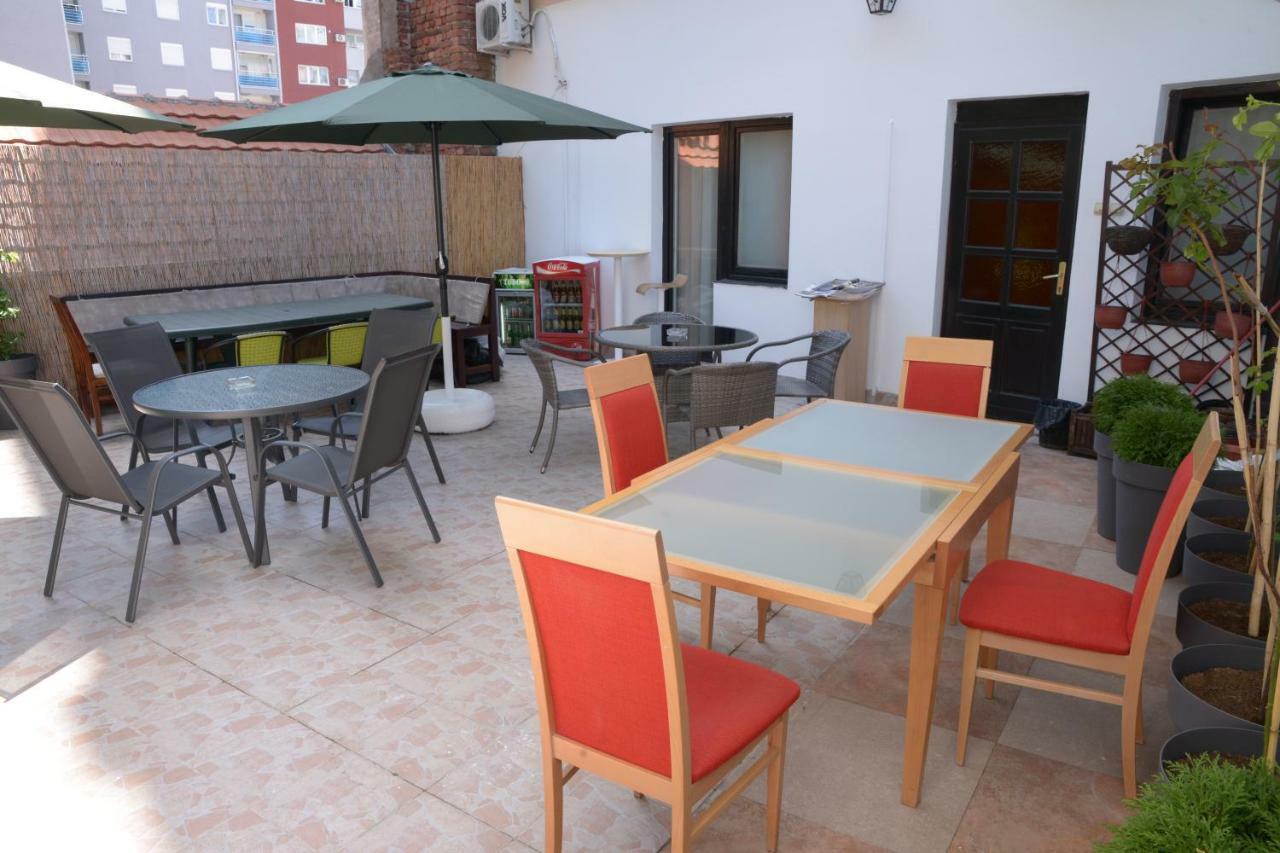 Guest House Golden Coin Ni Екстериор снимка