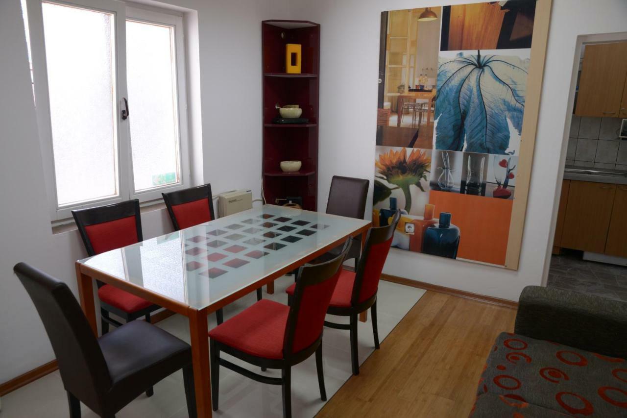 Guest House Golden Coin Ni Екстериор снимка