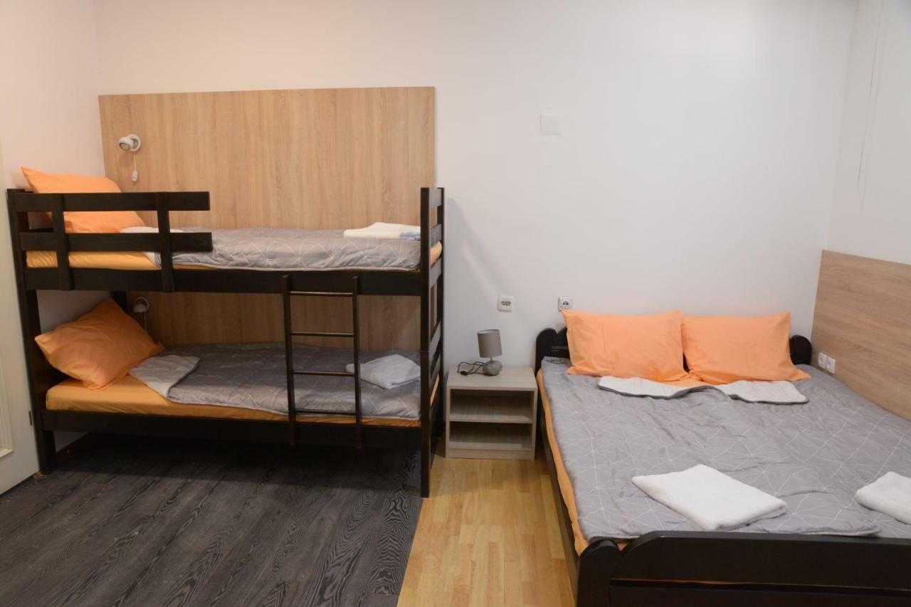 Guest House Golden Coin Ni Екстериор снимка