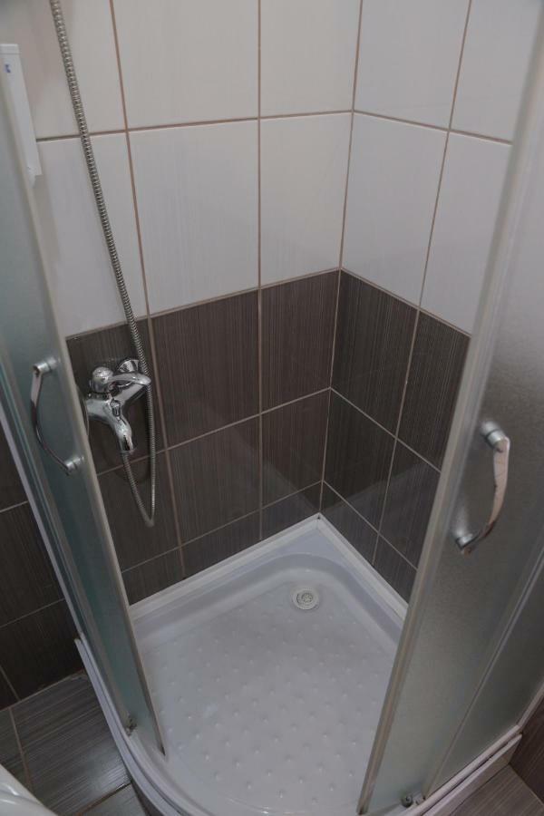 Guest House Golden Coin Ni Екстериор снимка