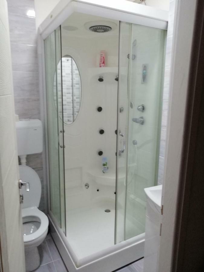 Guest House Golden Coin Ni Екстериор снимка